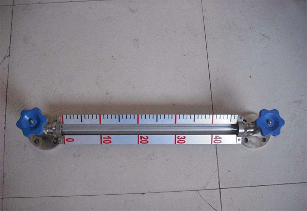 不銹鋼內襯四氟磁翻板液位計產品介紹